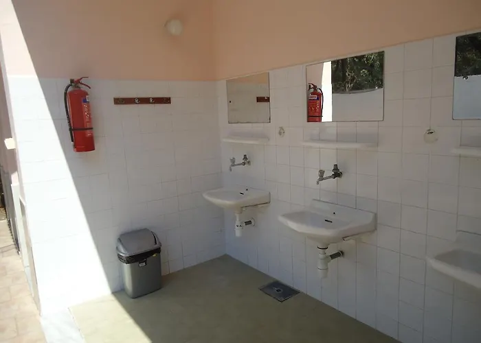 Camping Paleokastritsa 3*